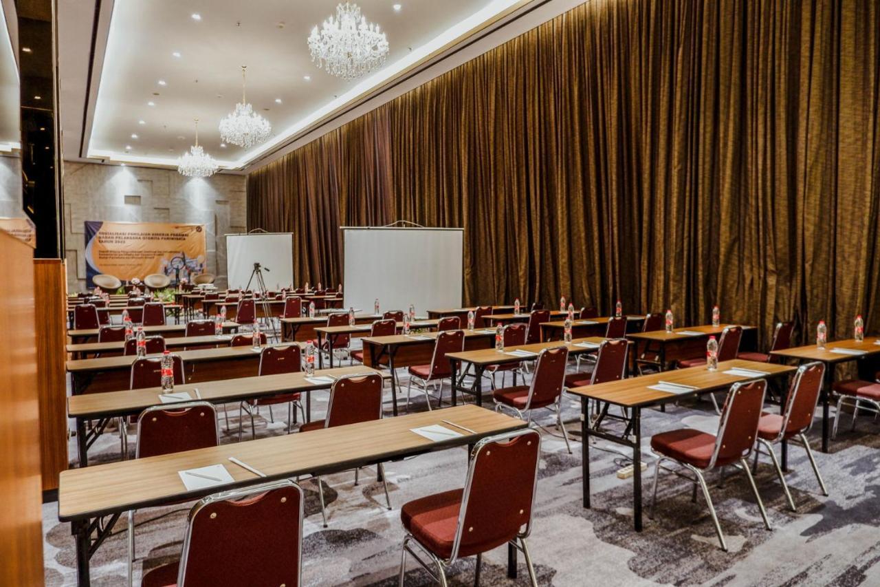 Akmani Hotel Джакарта Екстер'єр фото